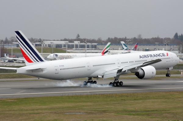Premier vol du 777ème Boeing 777 pour Air France