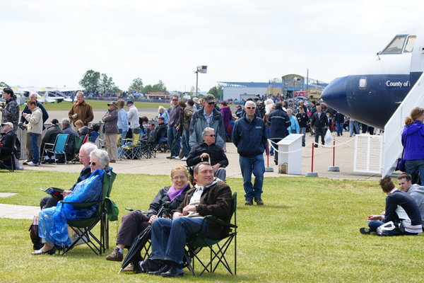 Spectateurs au meeting aérien de Duxford