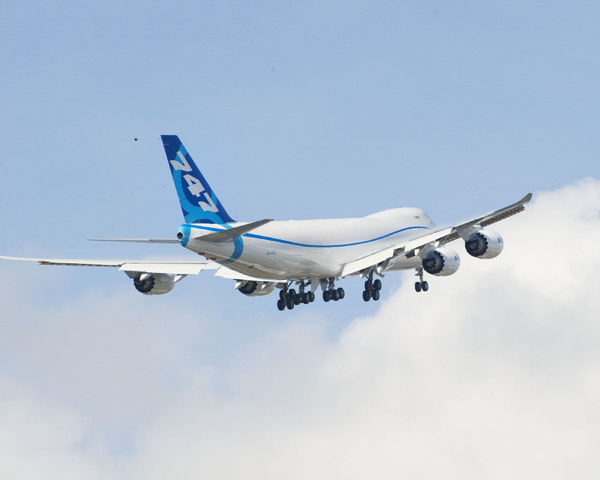 Boeing 747-8F en vol