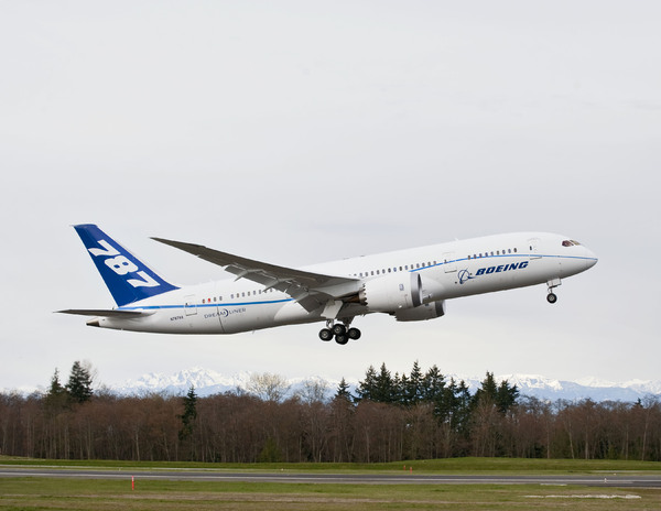 Boeing 787, no de série ZA003, lors de son premier vol