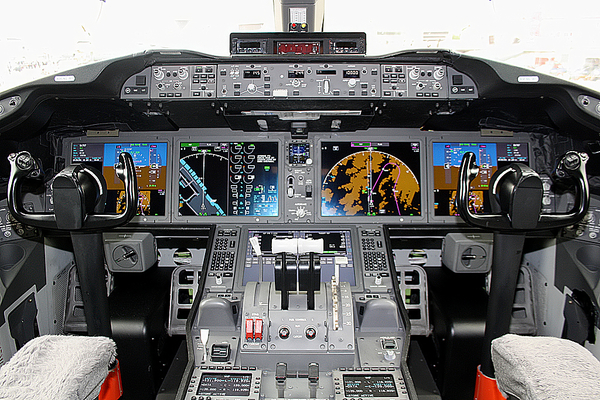 Cockpit du Boeing 787 au Bourget 2011