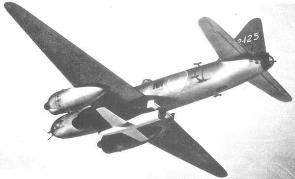 G4M2 Betty Model 24J, portant une bombe volante Okha
