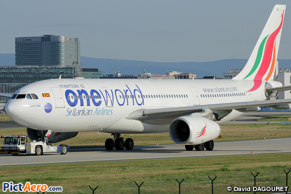 Airbus A330 Srilankan Airlines OneWorld livery