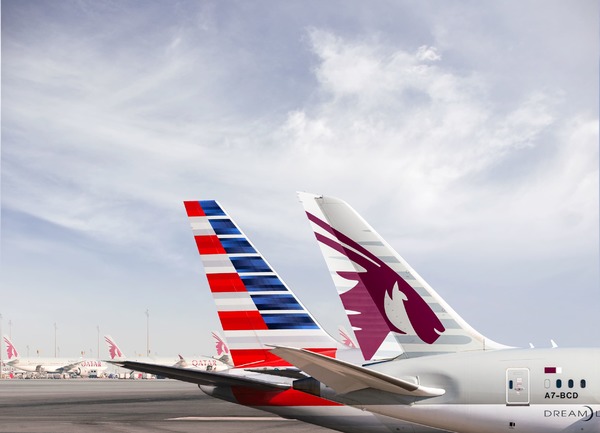 Empennages Qatar Airways et American Airlines