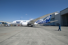 Livrée du premier Boeing 787 destiné à ANA