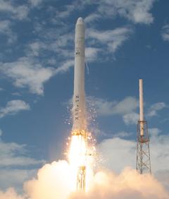 SpaceX Signs Launch Agreements with Asia Broadcast Satellite and Satmex