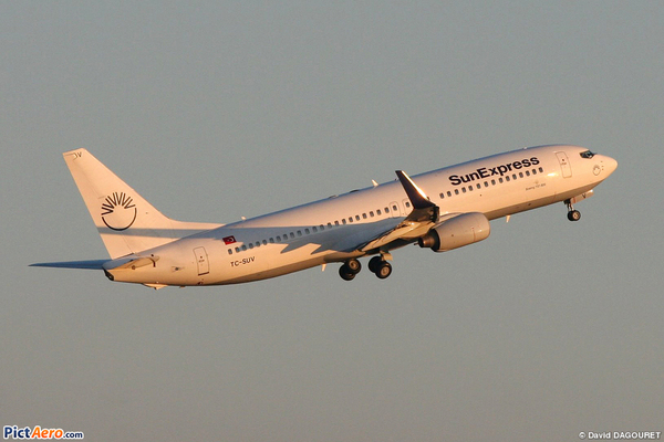 Boeing 737-800 aux couleurs de SunExpress