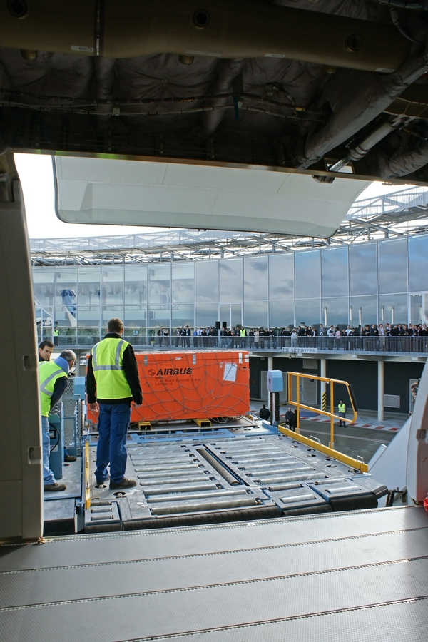 Chargement de palette dans l'A330-200F