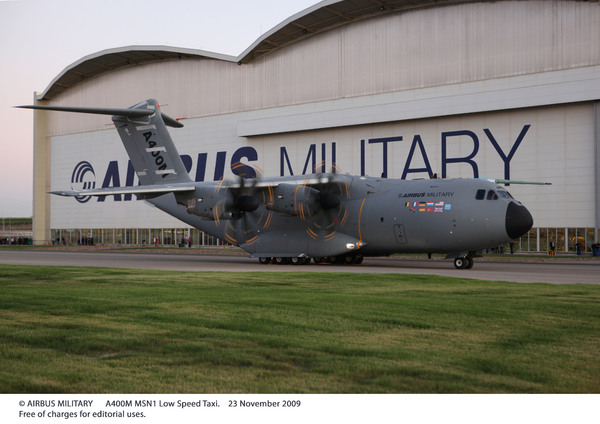 Premier roulage de l'A400M