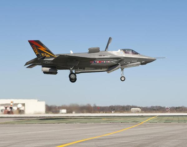 Atterrissage vertical d'un F-35B