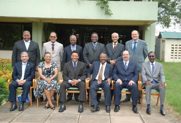 Comite Executif de l'AFRAA au siege de l'association a Nairobi, Kenya - Sont présents: Eng. Hussein Massoud (EgyptAir), Mrs. Siza Mzimela (South African Airways), Mr. Nick Fadugba (AFRAA), Mr. Girma Wake (Ethiopian Airlines), Mr. David Tokoph (Interair SA