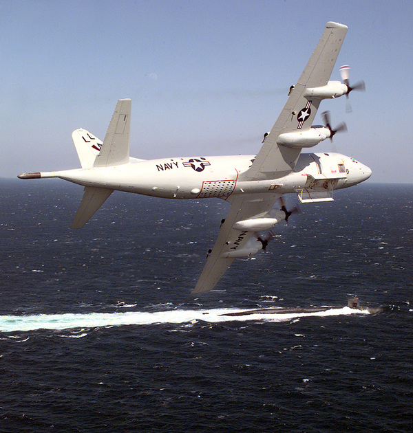 P-3 Orion soute à armements ouverte