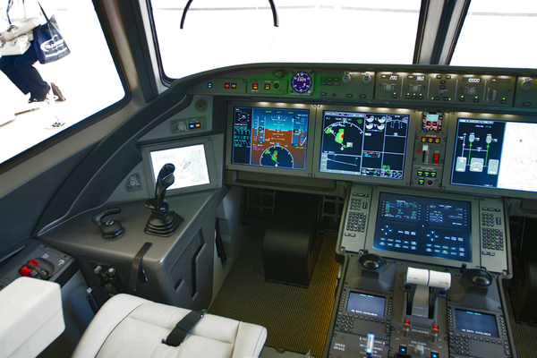 Cockpit du MC-21
