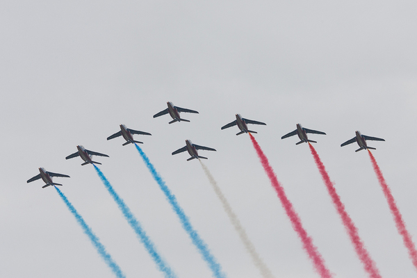 La Patrouille de France à Toulouse pour le départ du rallye Toulouse - St-Louis