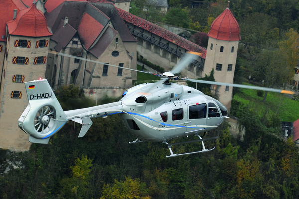 Eurocopter EC-145 T2 en vol