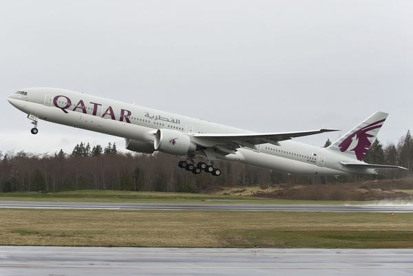 QATAR AIRWAYS recoit son 25ème 777-300