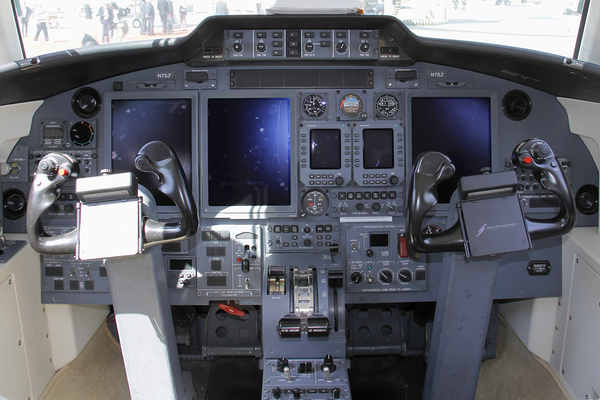 Cockpit du Swearingen SJ-30 à Genève pour EBACE 2011