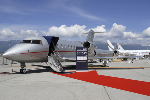 Bombardier Challenger 605 - OE-INS- EBACE 2011