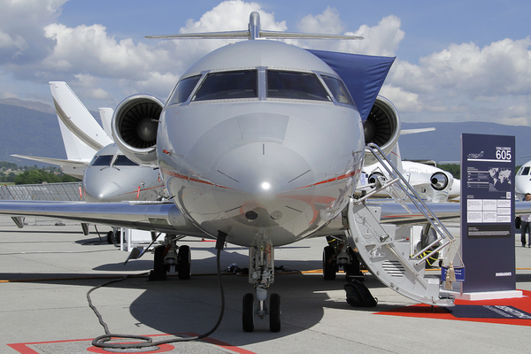 Bombardier Challenger 605 - OE-INS- EBACE 2011