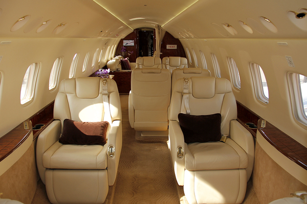 Cabine d'Embraer Legacy 650 à EBACE