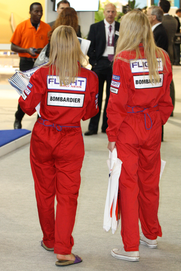Les hôtesses au salon du Bourget 2011