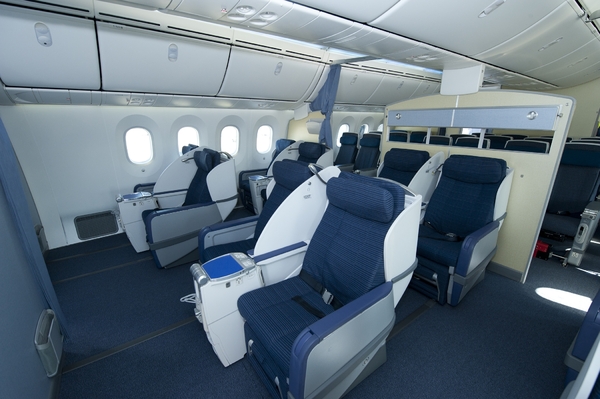 Cabine du premier Boeing 787 Dreamliner d'ANA