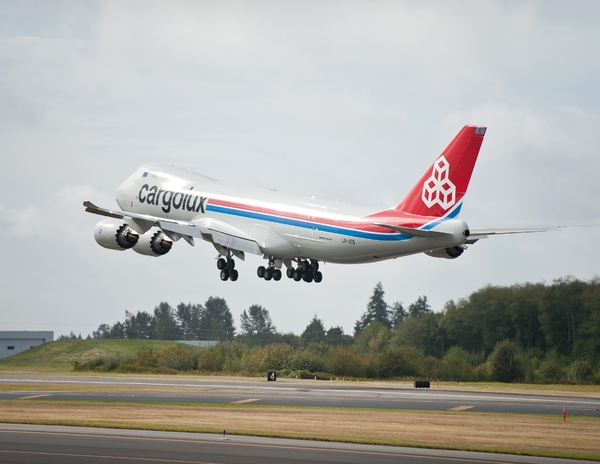 Boeing livre le premier 747-800 freighter à Cargolux