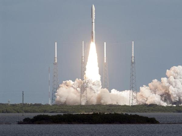 Lancement d'une fusée Atlas V avec à son bord le Mars Science Laboratory (MSL)