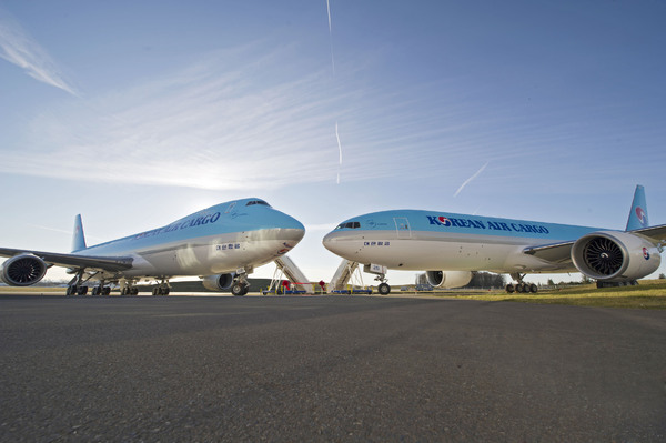 Boeing 747-800F et Boeing 777F Korean Air Cargo