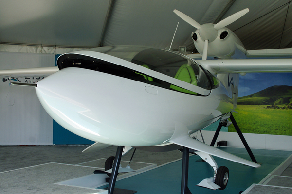 AKOYA de Lisa Airplanes à Oshkosh AKOYA de Lisa Airplanes à Oshkosh