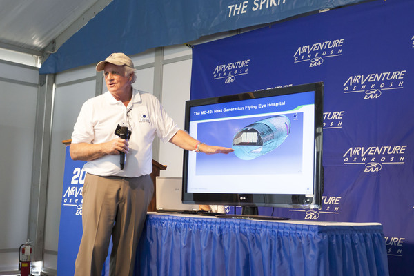 Orbis à EAA AirVenture 2012, Oshkosh