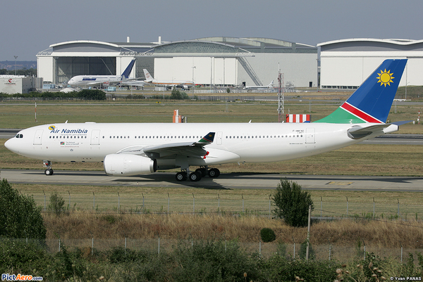 Airbus A330-200 Air Namibia