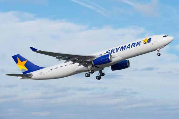 Airbus A330-300 Skymark Airlines