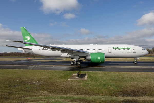 Boeing 777-200LR Turkmenistan Airlines 