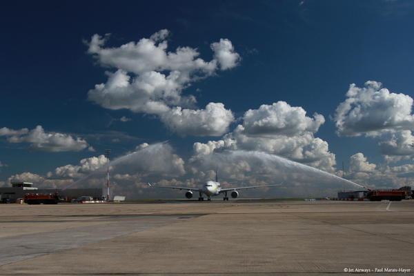 Vol inaugural CDG-BOM Jet Airways Vol inaugural CDG-BOM Jet Airways