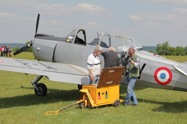 Préparatifs meeting Cerny - La Ferté-Alais 2014