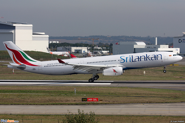 Airbus A330-300 SriLankan Airlines 