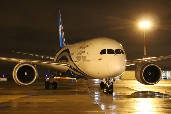 Boeing 787-8 Oman Air 