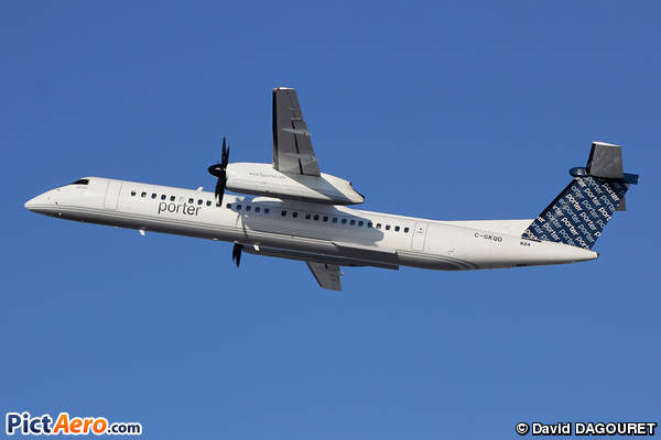 Bombardier Q400 porter Airlines 