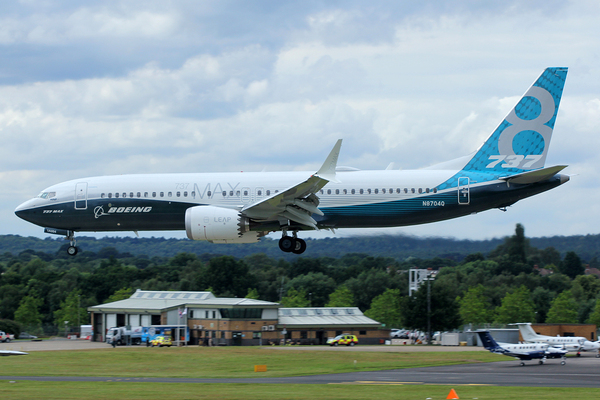 Boeing 737 MAX 8