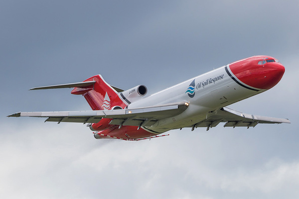 Boeing 727 Oil Spill Response - 2