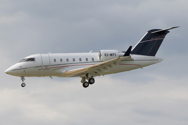 Bombardier Challenger EI-WFI