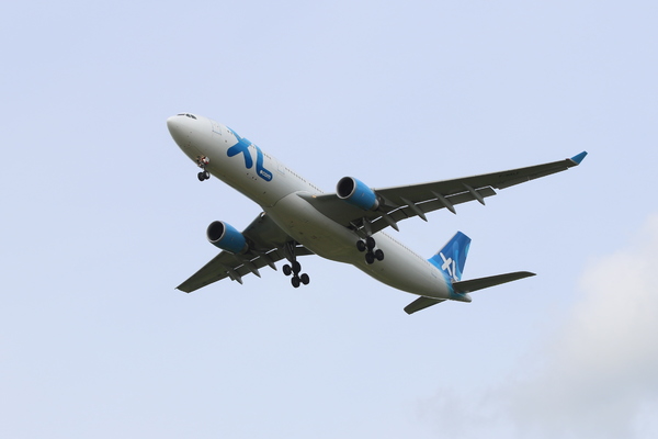 Meeting Cerny-La Ferté Alais 2017 : Airbus A330 XL Airways