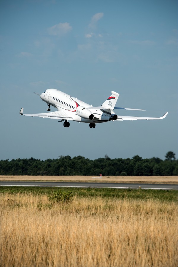 1er vol Dassault Falcon 5X