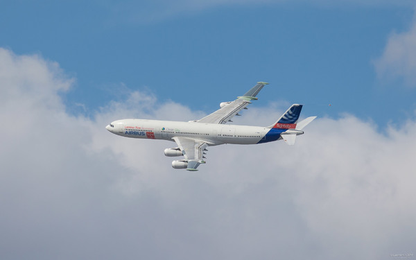 Airbus A340 "Blade"