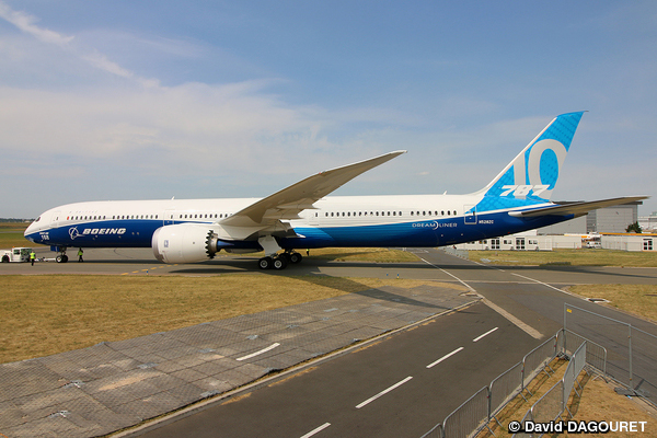 Boeing 787-10 