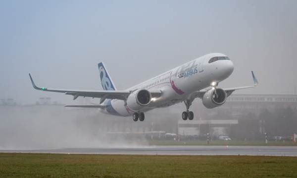 Airbus A321LR 