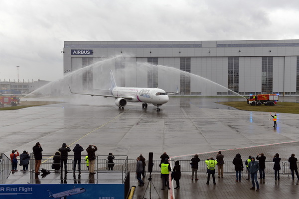 Airbus A321LR 