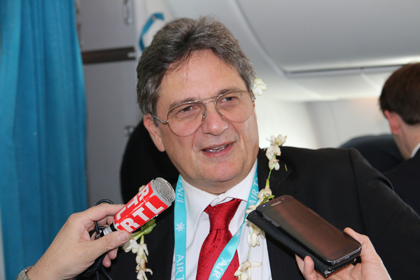 Michel Monvoisin Boeing 787 Air Tahiti Nui