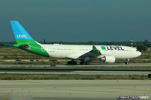 Airbus A330-200 Level